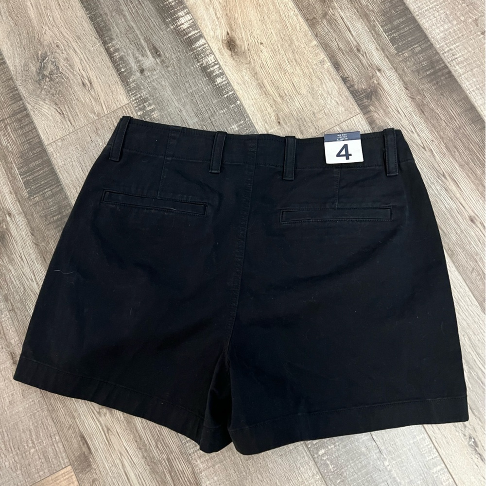 GAP Black Women's 4” downtown khaki Shorts mid rise, stretch, 4” inseam s 4 NWT - Picture 4 of 8